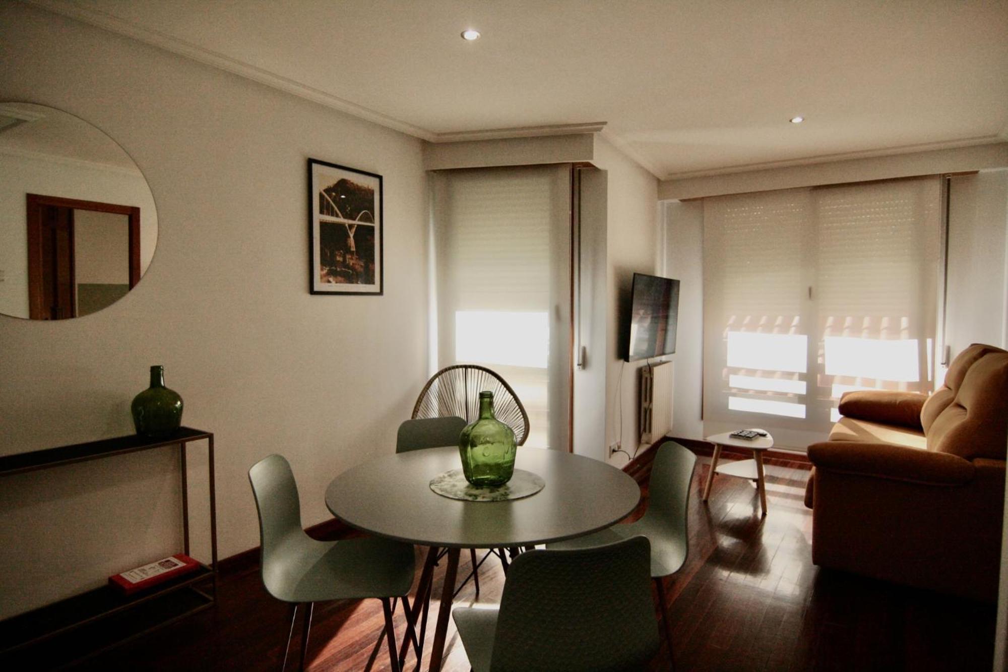 Apartment 1e.tranquilo Y Soleado En La Plaza De Mercedes Ourense